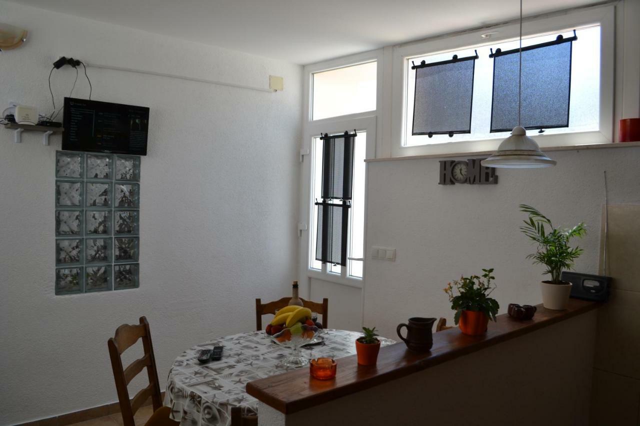 Relaxing Apartment Carpe Diem สปลิท ภายนอก รูปภาพ