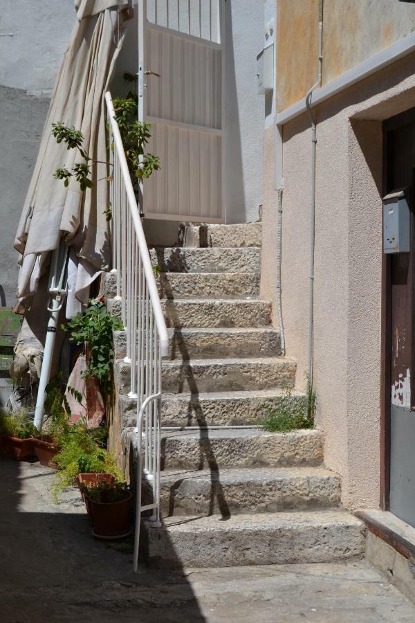 Relaxing Apartment Carpe Diem สปลิท ภายนอก รูปภาพ